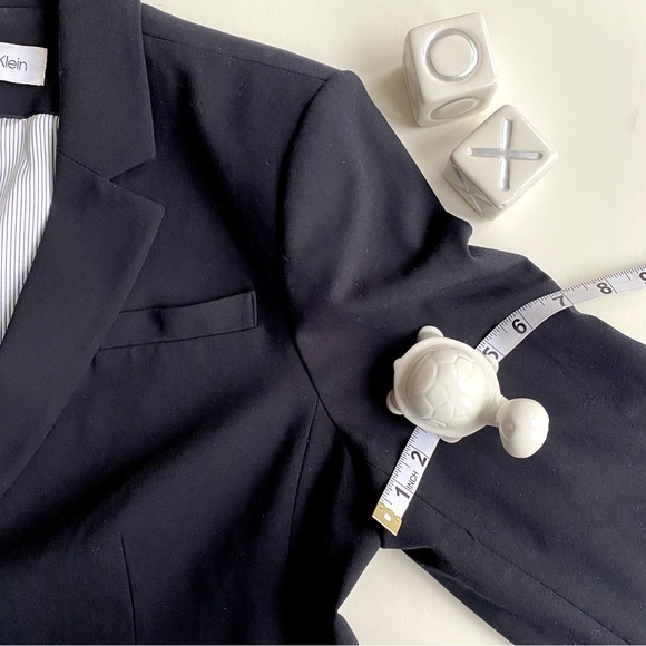 Black Calvin Klein Blazer with Pockets and 2-Button Front Closure - Picture 3 of 3
